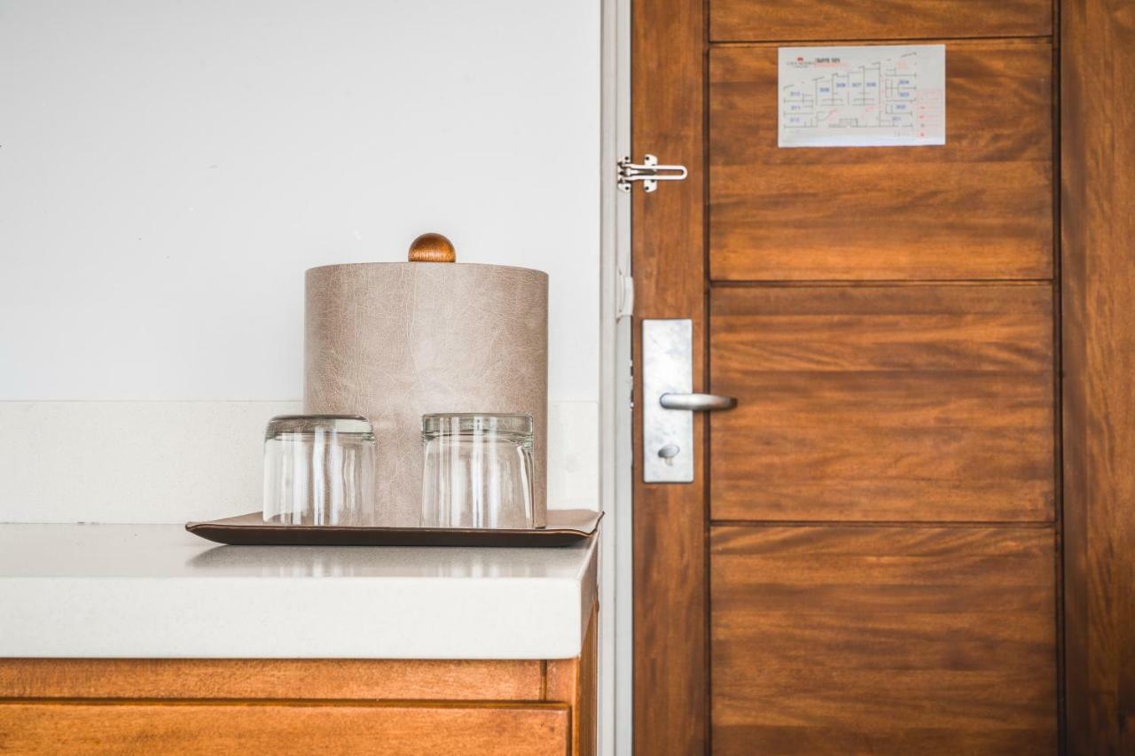 City Suites & Beach Hotel Willemstad Bagian luar foto